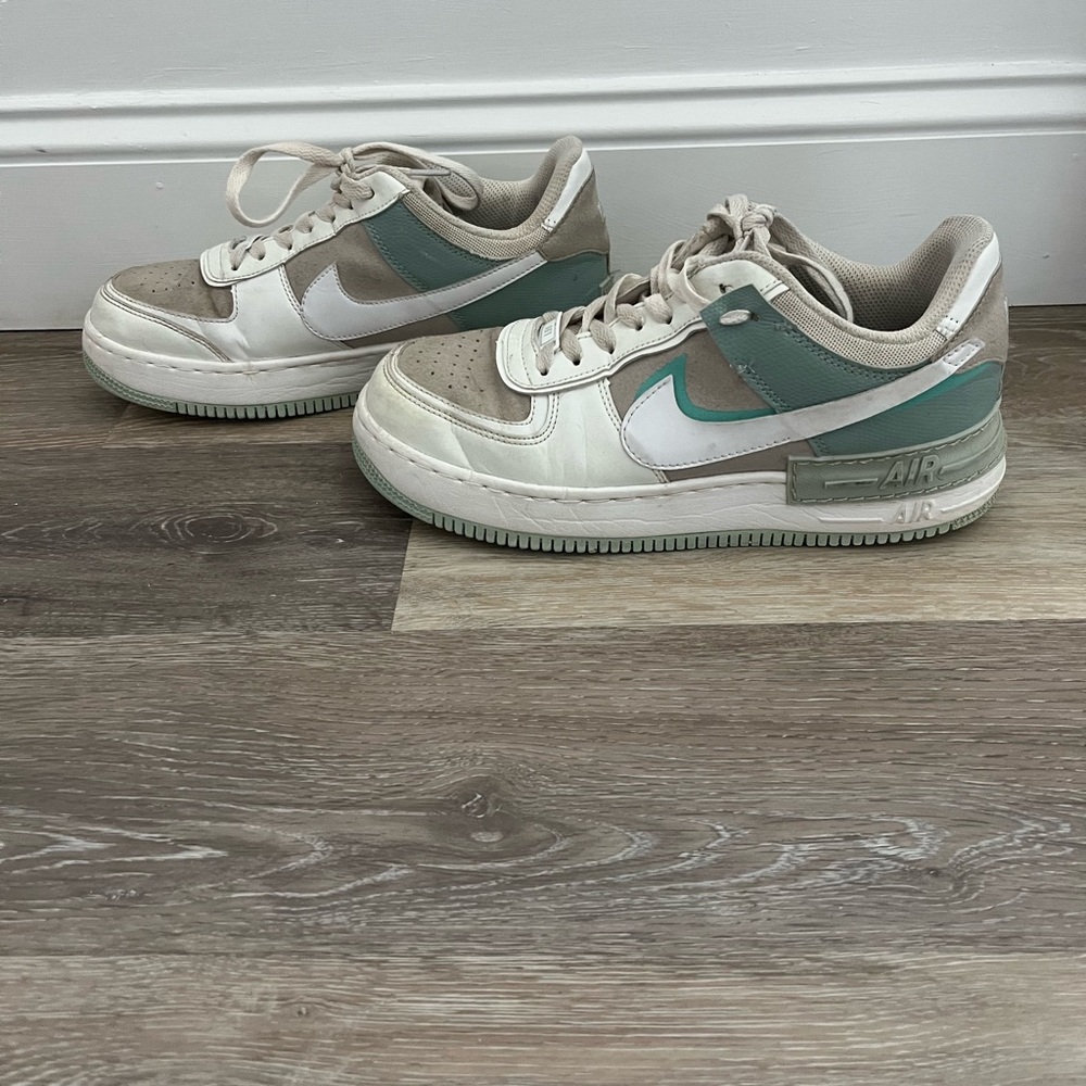 Nike Air Force 1 shadow, pistachio color
